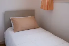 camera da letto, appartamento vista giardino, letto singolo